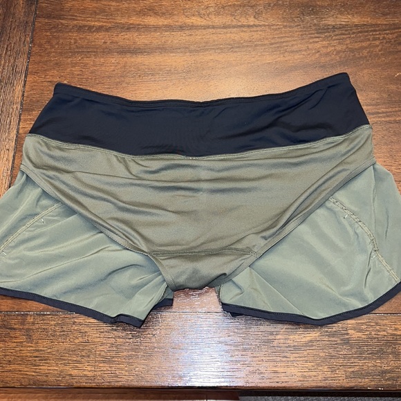 Lululemon Run Times Shorts - Picture 5 of 5